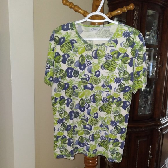 2 Tops for better price - Picture 2 of 3